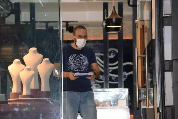 200 milyonluk vurgun ile suçlanan kuyumcular için 350 yıl hapis istemi 200 milyonluk vurgun ile suçlanan kuyumcular için 350 yıl hapis istemi