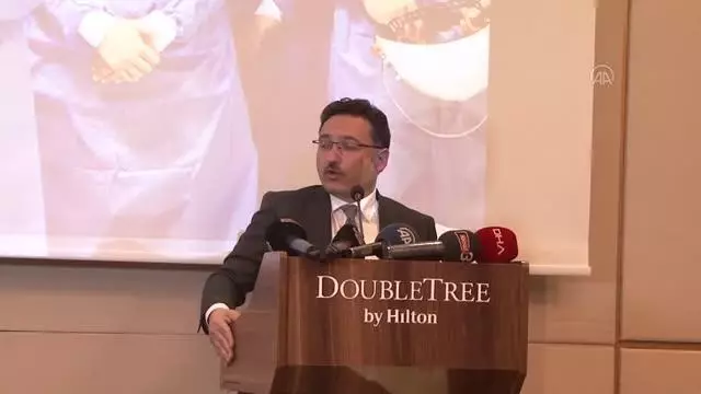 Afyonkarahisar'da 'Kovid-19 Kahramanları' fotoğraf sergisi açıldı Afyonkarahisar'da 'Kovid-19 Kahramanları' fotoğraf sergisi açıldı