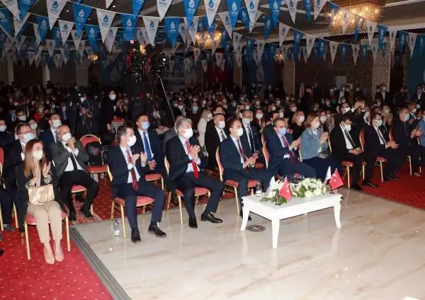 Ali Babacan, partisinin ilçe kongresine katıldı Ali Babacan, partisinin ilçe kongresine katıldı