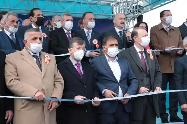 Son dakika haber... ŞANLIURFA Bakan Karaismailoğlu Bolluğu ve bereketi her haneye taşımayı sürdüreceğiz Son dakika haber... ŞANLIURFA Bakan Karaismailoğlu Bolluğu ve bereketi her haneye taşımayı sürdüreceğiz