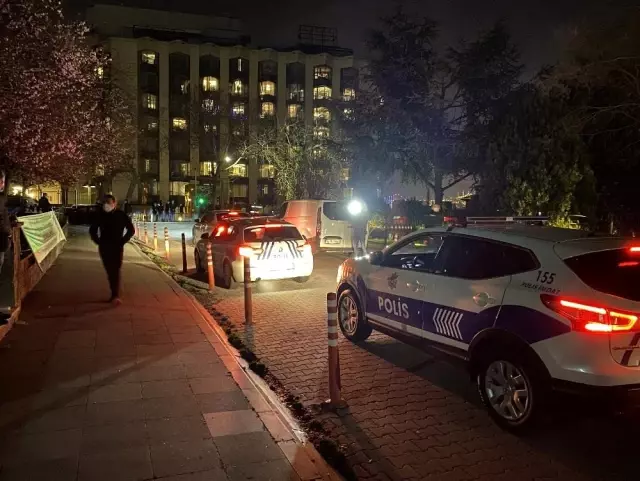 Beşiktaş'taki lüks bir otelde Azerbaycanlı iş insanı intihar girişiminde bulundu Beşiktaş'taki lüks bir otelde Azerbaycanlı iş insanı intihar girişiminde bulundu