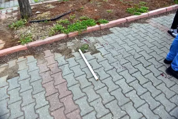 Son dakika haber: ADANA Camiye gitmek için TIR'dan indi, kendisini takip eden kişilerce bıçaklanarak öldürüldü Son dakika haber: ADANA Camiye gitmek için TIR'dan indi, kendisini takip eden kişilerce bıçaklanarak öldürüldü