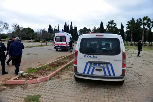 Son dakika haber: ADANA Camiye gitmek için TIR'dan indi, kendisini takip eden kişilerce bıçaklanarak öldürüldü Son dakika haber: ADANA Camiye gitmek için TIR'dan indi, kendisini takip eden kişilerce bıçaklanarak öldürüldü