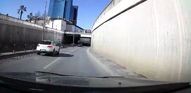 Epilepsi nöbeti geçiren motosiklet sürücüsü ölümlerden döndü Epilepsi nöbeti geçiren motosiklet sürücüsü ölümlerden döndü