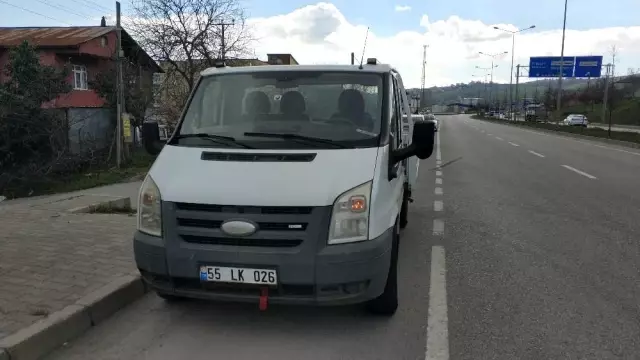 Hamile olan 3 aylık eşi seyir halindeki araçtan düşen kocanın feryatları yürekleri dağladı Hamile olan 3 aylık eşi seyir halindeki araçtan düşen kocanın feryatları yürekleri dağladı