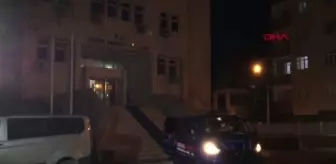 Evci: Son dakika haberi: Iğdır'da başlarından vurulan çiftin ölümü ile ilgili 1 tutuklama Evci: Son dakika haberi: Iğdır'da başlarından vurulan çiftin ölümü ile ilgili 1 tutuklama