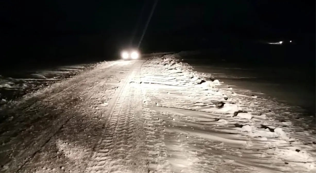 Kar ve tipi nedeniyle yolda mahsur kaldılar