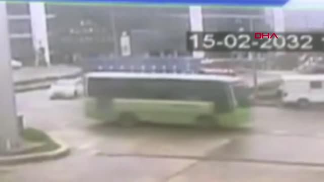 kocaeli kamyonun carptigi minibusun orta refu 3 14022806 o