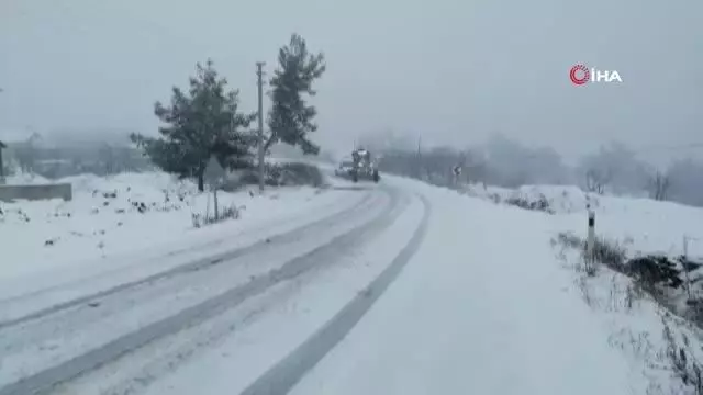Manisa'da karla mücadele