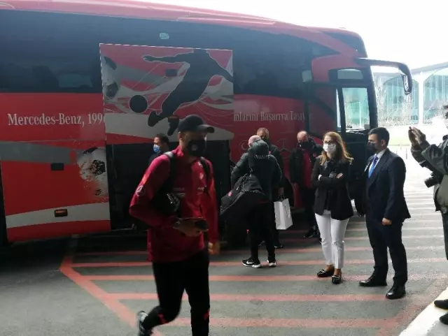 Milliler, Norveç maçı için İspanya'ya gitti