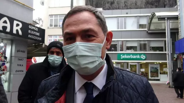 Muhsin Yazıcıoğlu anısına lokum dağıtıldı