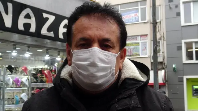 Muhsin Yazıcıoğlu anısına lokum dağıtıldı