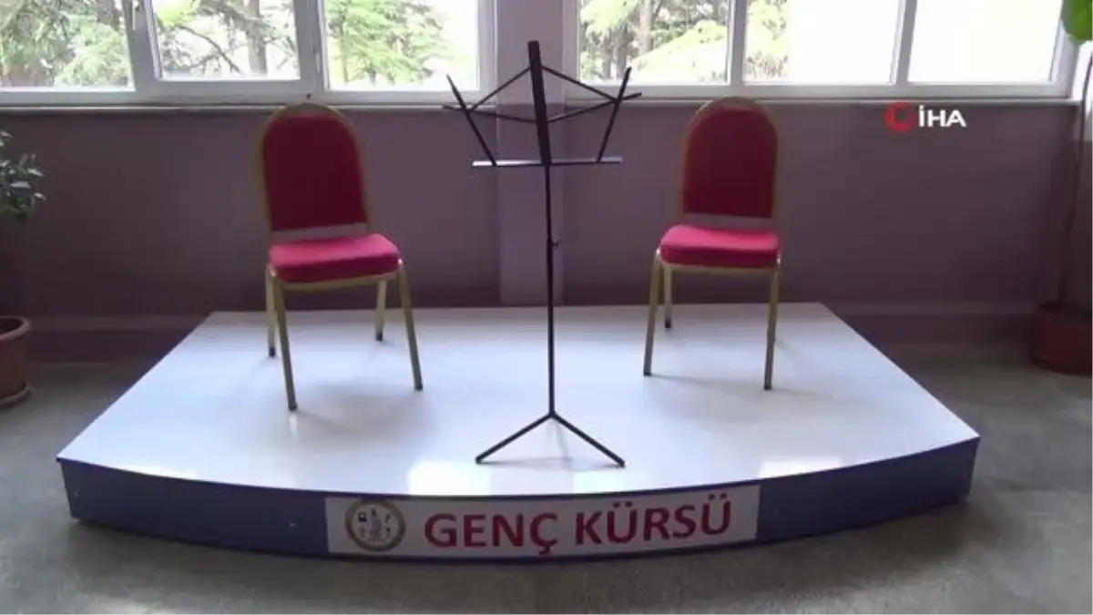 Öğrencilerin yeteneklerini sergileyebileceği 'Genç Kürsü'