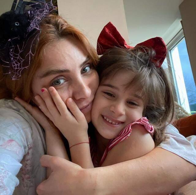 Oyuncu Nur Fettahoğlu, 8 yıldır evli olduğu Levent Veziroğlu ile 2. kez boşandı Oyuncu Nur Fettahoğlu, 8 yıldır evli olduğu Levent Veziroğlu ile 2. kez boşandı
