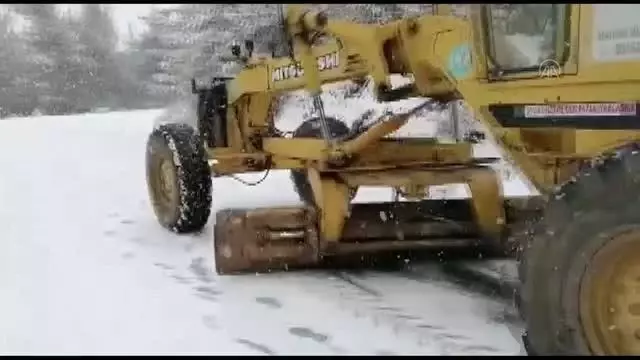 Salihli'de kar yağışı