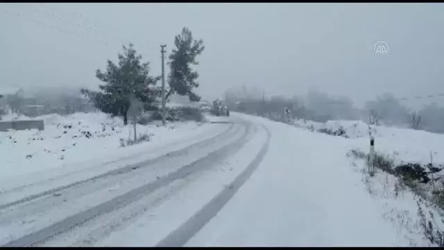 Salihli'de kar yağışı