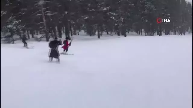 Sarıkamış'ta Kayı Boyu kıyafetleri giydiler Sarıkamış'ta Kayı Boyu kıyafetleri giydiler