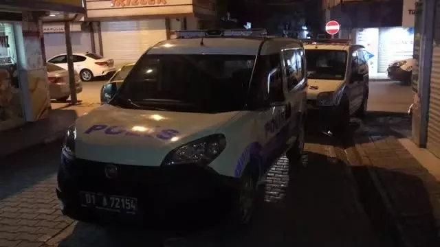 Adana'da sokağa çıkma kısıtlamasına uymayan 8 kişiye idari para cezası uygulandı Adana'da sokağa çıkma kısıtlamasına uymayan 8 kişiye idari para cezası uygulandı