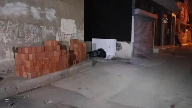 Sokakta çelik kasa bulundu Sokakta çelik kasa bulundu