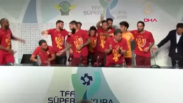 SPOR Galatasaray'ın kritik ve zorlu maçlarında gözler Levent Şahin'de SPOR Galatasaray'ın kritik ve zorlu maçlarında gözler Levent Şahin'de