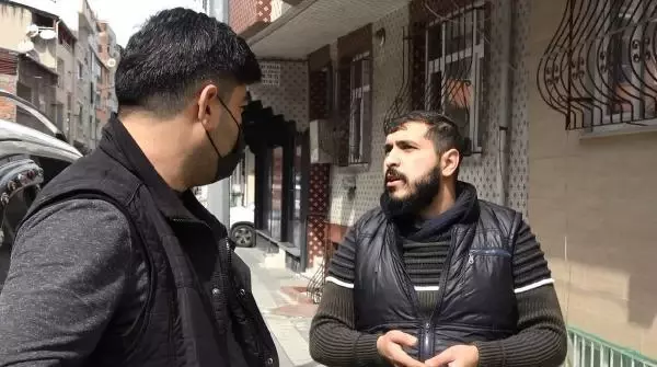 SULTANGAZİ'DE AYNI GÜN İKİ EVDEN HIRSIZLIK YAPAN 3 KADIN ŞÜPHELİ KAMERADA SULTANGAZİ'DE AYNI GÜN İKİ EVDEN HIRSIZLIK YAPAN 3 KADIN ŞÜPHELİ KAMERADA