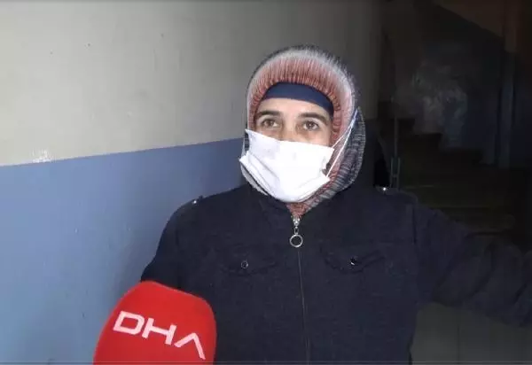 SULTANGAZİ'DE AYNI GÜN İKİ EVDEN HIRSIZLIK YAPAN 3 KADIN ŞÜPHELİ KAMERADA SULTANGAZİ'DE AYNI GÜN İKİ EVDEN HIRSIZLIK YAPAN 3 KADIN ŞÜPHELİ KAMERADA
