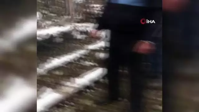 Yayla evi yıkımında belindeki silaha uzanan muhtara jandarma müdahalesi Yayla evi yıkımında belindeki silaha uzanan muhtara jandarma müdahalesi