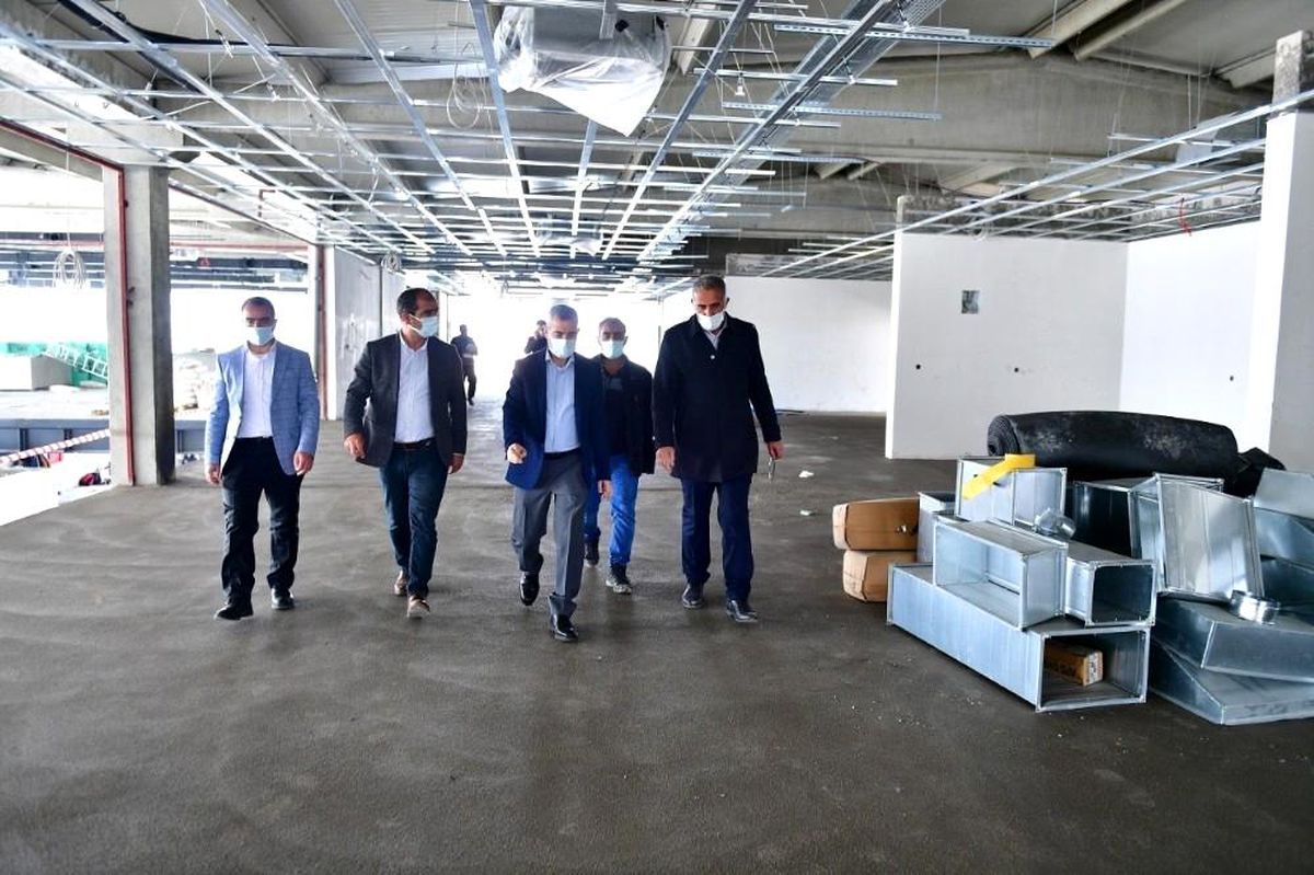 Yeşilyurt'ta Çilesiz Semt Pazarı ve Yaşam Merkezi inşaatı hızla yükseliyor