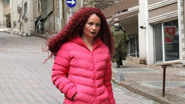 yuzundeki lekeleri sildirmek icin gitti hayat 2 14022591 o