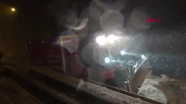 Yolu kardan kapalı köyde hastalanan Yusuf bebek için 13 saat süren seferberlik Yolu kardan kapalı köyde hastalanan Yusuf bebek için 13 saat süren seferberlik