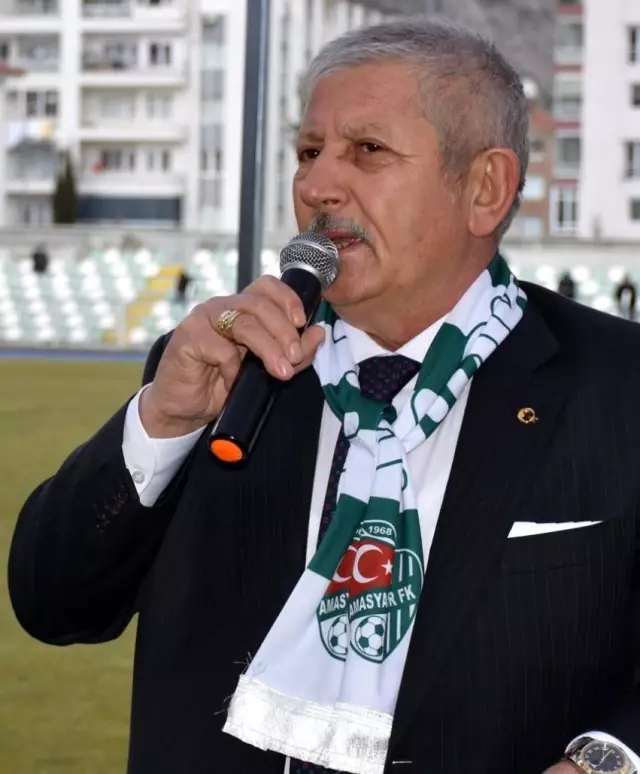 Başkan Sarı'dan Amasyaspor'a 3. Lig yolunda tam destek Başkan Sarı'dan Amasyaspor'a 3. Lig yolunda tam destek