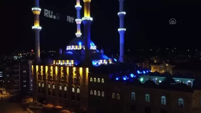 Berat Kandili dualarla idrak edildi Berat Kandili dualarla idrak edildi