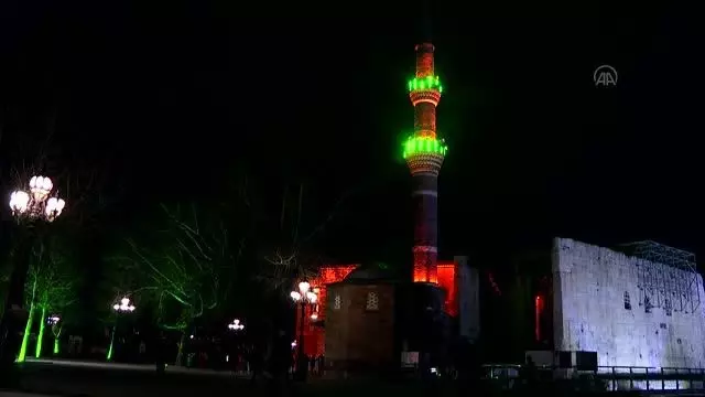 Berat Kandili Hacı Bayram Veli Camii'nde idrak edildi Berat Kandili Hacı Bayram Veli Camii'nde idrak edildi