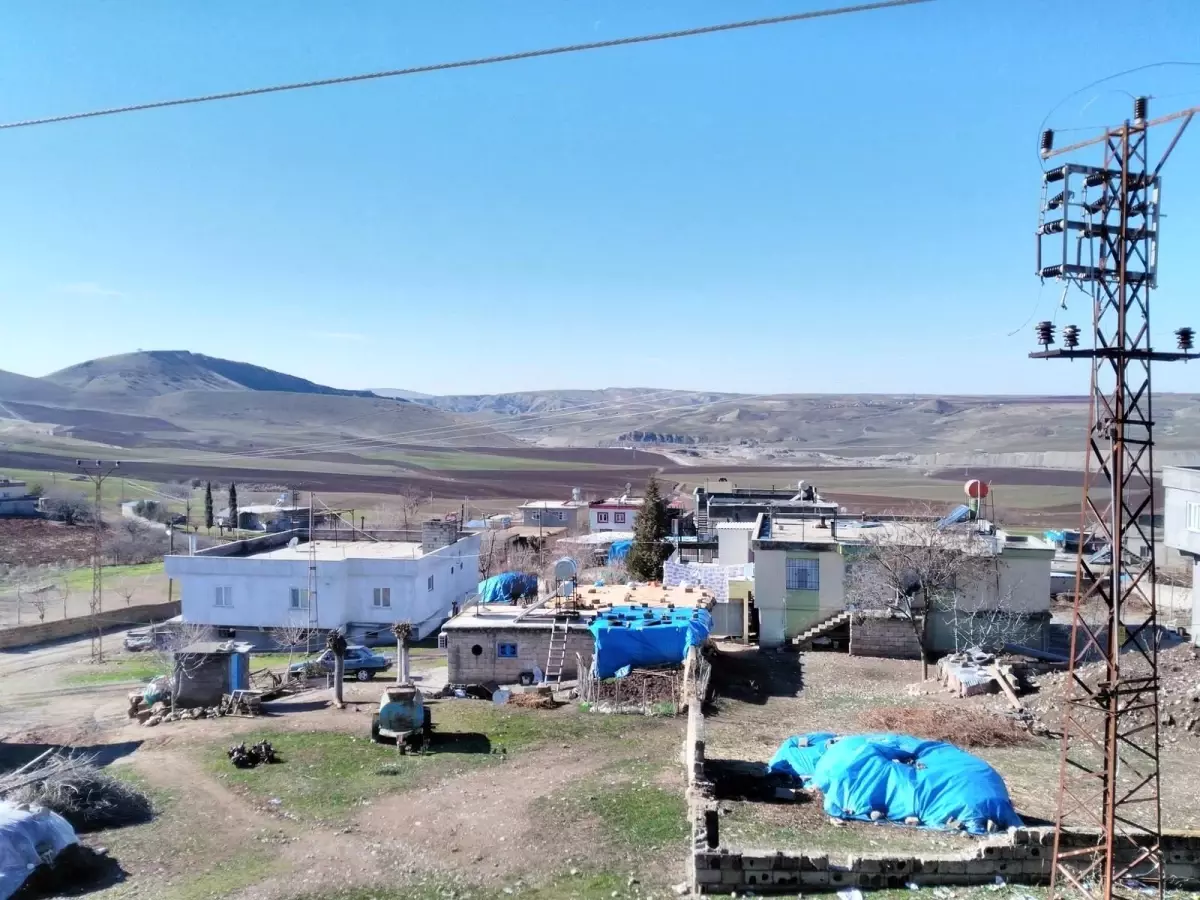 Besni ilçesinde 1 mezra karantinaya alındı 1 besni ilcesinde 1 mezra karantinaya alindi 14023818 amp