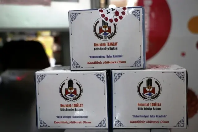 Bitlis Belediyesinden kandil simidi ikramı