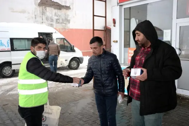 Bitlis Belediyesinden kandil simidi ikramı