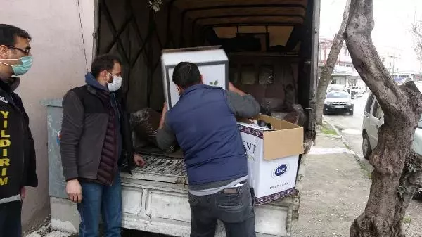 Bursa'da kaçak sigara üretilen depoya suçüstü baskın: 1 gözaltı