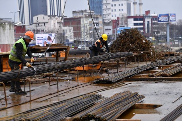 Bursa'nın en büyük projesi olan Osmangazi Meydanı İnşaatı izlenme rekoru kırıyor