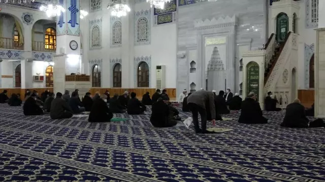 Çankırı'da Berat kandili dualarla idrak edildi Çankırı'da Berat kandili dualarla idrak edildi