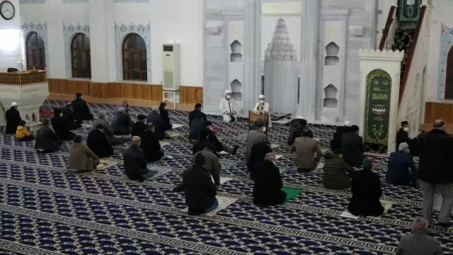 Çankırı'da Berat kandili dualarla idrak edildi Çankırı'da Berat kandili dualarla idrak edildi
