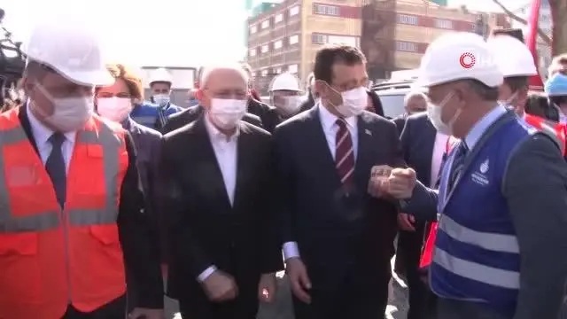 CHP Genel Başkanı Kılıçdaroğlu, ekmek fabrikasının inşaatını inceledi CHP Genel Başkanı Kılıçdaroğlu, ekmek fabrikasının inşaatını inceledi