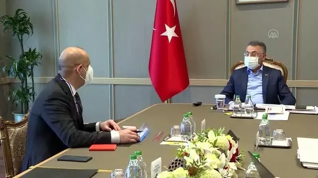 Cumhurbaşkanı Yardımcısı Oktay, yerli aşı üretim projelerinde rol alan ilaç sektörü yöneticileriyle görüştü Cumhurbaşkanı Yardımcısı Oktay, yerli aşı üretim projelerinde rol alan ilaç sektörü yöneticileriyle görüştü