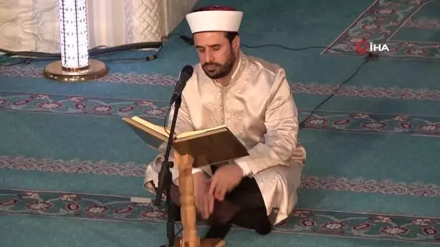 Berat Kandili dualarla ihya edildi