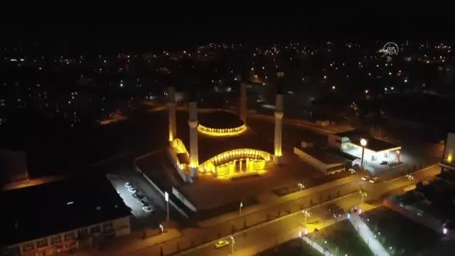 Son dakika haberleri! Doğu Anadolu'da Berat Kandili idrak edildi Son dakika haberleri! Doğu Anadolu'da Berat Kandili idrak edildi