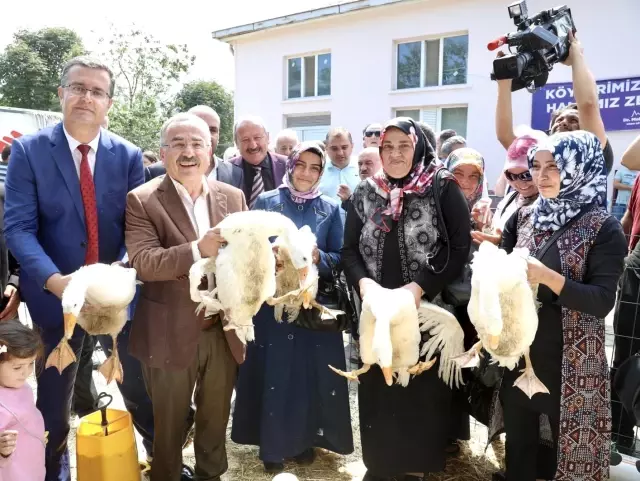Ekrem İmamoğlu ile Mansur Yavaş, Hilmi Güler'e örnek aldı Ekrem İmamoğlu ile Mansur Yavaş, Hilmi Güler'e örnek aldı