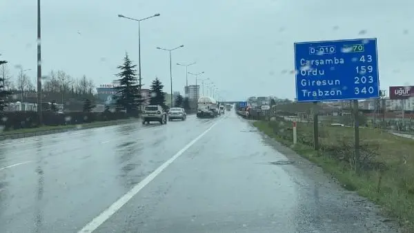 En çok vaka görülen Samsun'dan çağrı: Gerekmiyorsa seyahat etmemeli En çok vaka görülen Samsun'dan çağrı: Gerekmiyorsa seyahat etmemeli