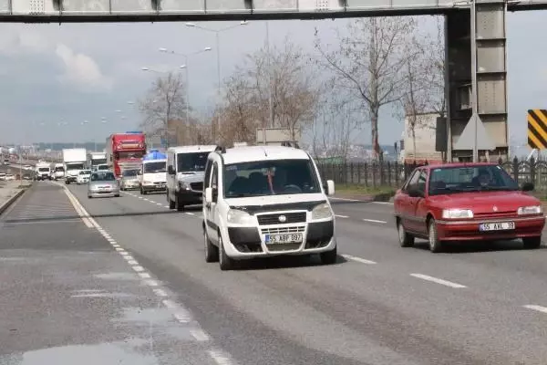 En çok vaka görülen Samsun'dan çağrı: Gerekmiyorsa seyahat etmemeli En çok vaka görülen Samsun'dan çağrı: Gerekmiyorsa seyahat etmemeli