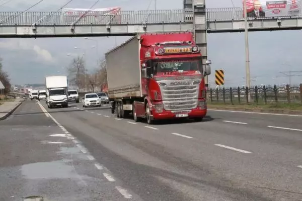 En çok vaka görülen Samsun'dan çağrı: Gerekmiyorsa seyahat etmemeli En çok vaka görülen Samsun'dan çağrı: Gerekmiyorsa seyahat etmemeli