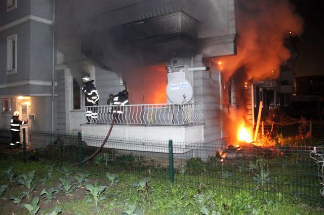 engelli sahis yanmamak icin balkondan atladi 2 14023768 o