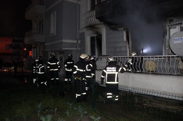 engelli sahis yanmamak icin balkondan atladi 5 14023768 o